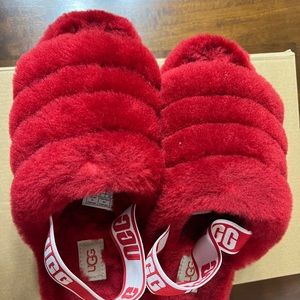 Ugg fluffy slides